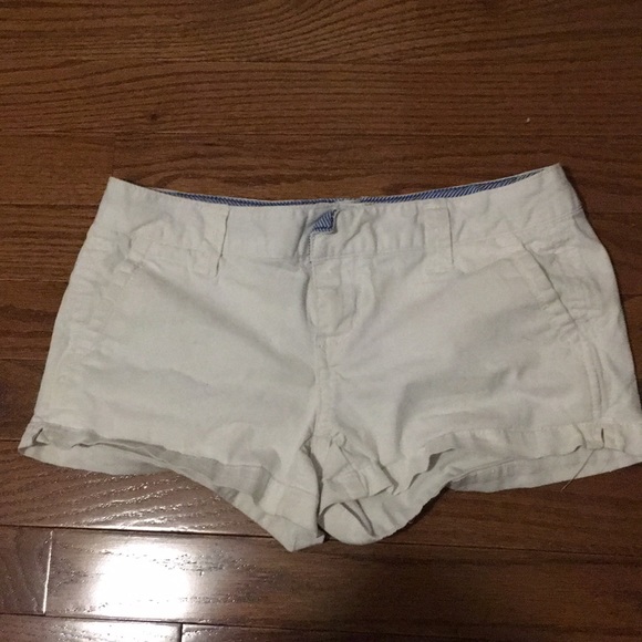 White Aeropostale Shorts - Picture 1 of 3